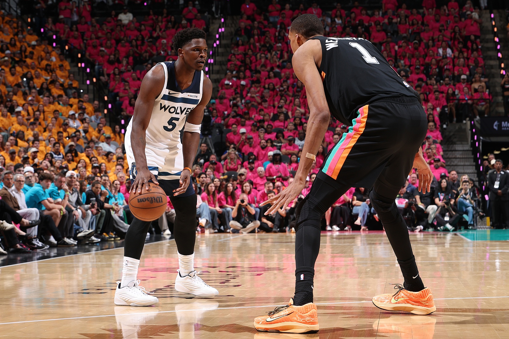 元游棋牌app下载-NBA彩经：马刺擒下森林狼扳平大比分